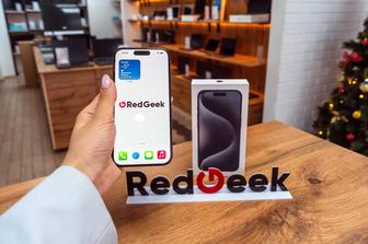 iPhone 15 Pro Max. Black Titanium. 256GB. Магазин Red Geek