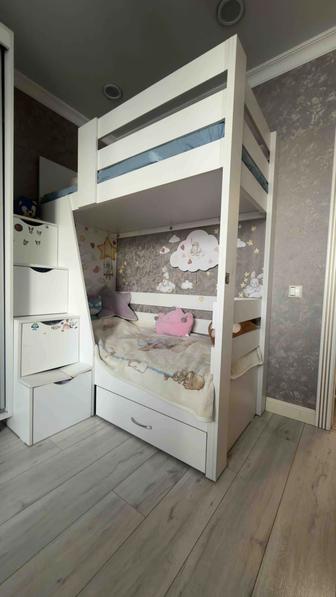 Кровать двухэтажная