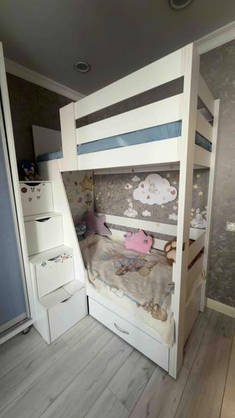 Кровать двухэтажная