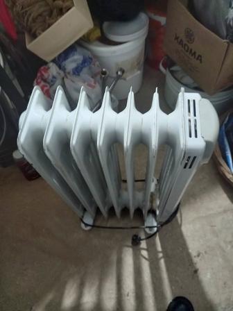 Обогреватель Zas,масляный,отлично работает.бу,состояние хорошая.