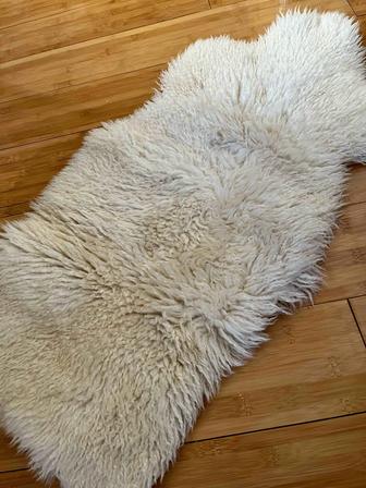 Продается коврик из натуральной шерсти