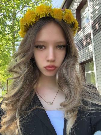 Официант / официантка