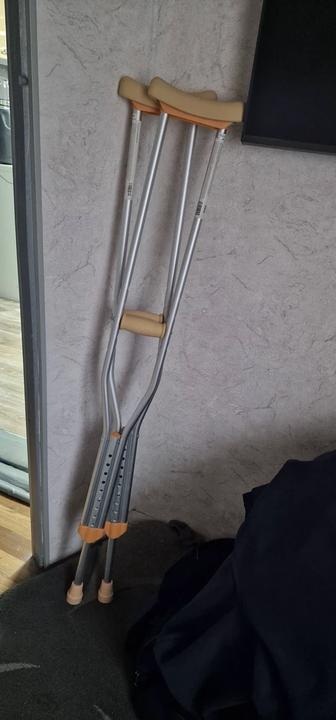 Продам костыли