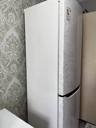Продам холодильник б/у