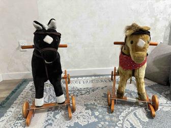 Продам игрушечную лошадку