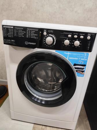Продам Стиральную машину Indesit EWSD 51031 BK CIS белый