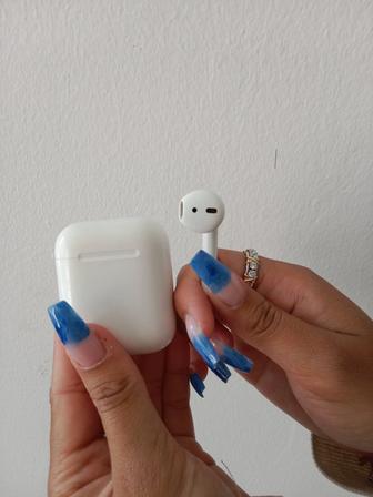 Продам наушник Airpods 2