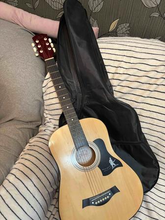 Продам гитару акустическую