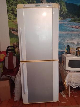 Продам холодильник б/у
