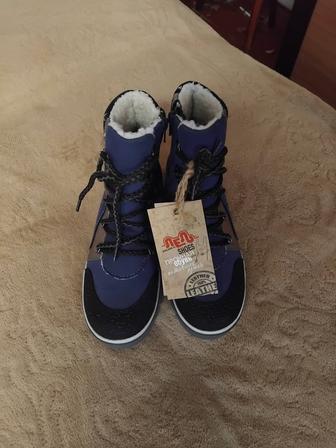 Продам детские зимние сапоги