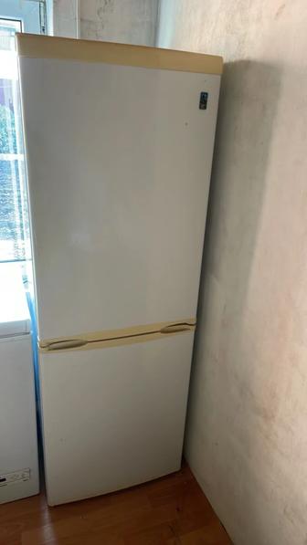 двухкамерный холодильник