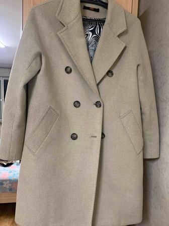 Пальто,производство Турция,демисезон