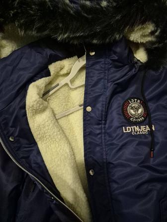 Продам осень весна куртка