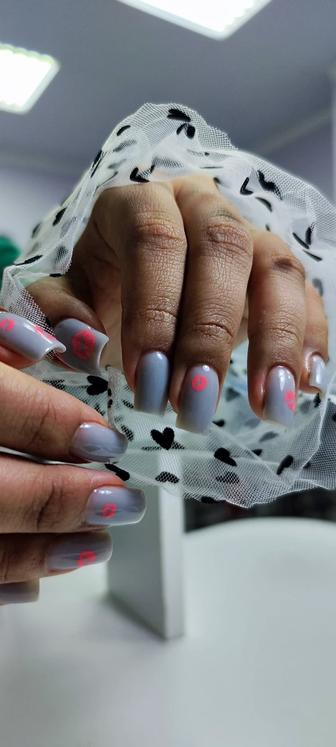 Маникюр и педикюр