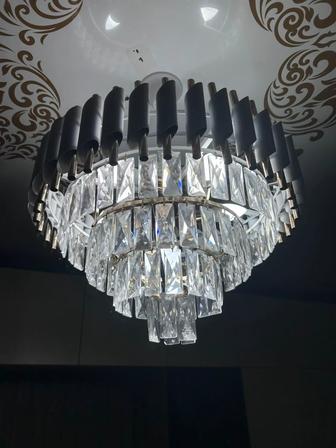 Хрустальная люстра