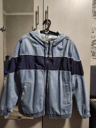 Джинсовая куртка Bershka
