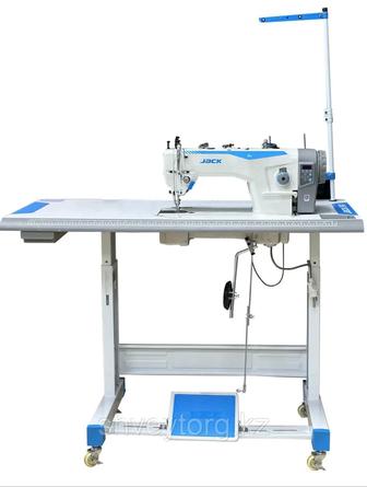 Продается швейная машина