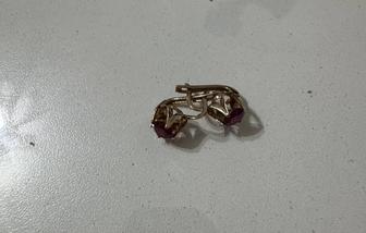Продам серьги золотые