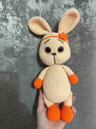 Ручная работа, связана с любовью