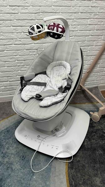 Продам люльку 4moms mamaRoo