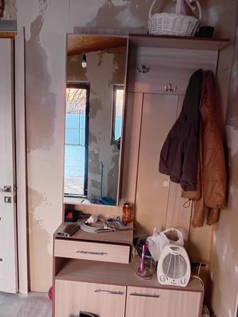 Прихожая простая удобная