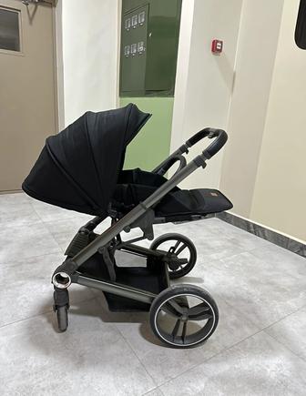Продам детскую коляску 2 в 1