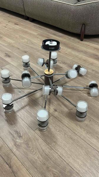 Люстра новая