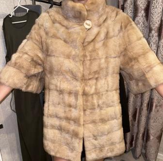 Продам шубу. Торг уместен