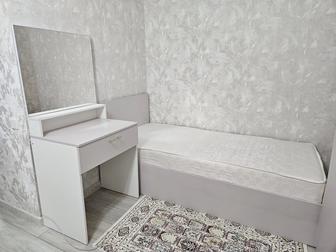 Кровать односпальная с матрасом