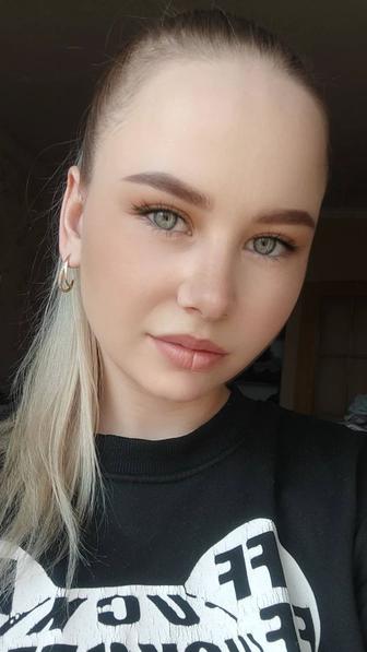 Официант / официантка