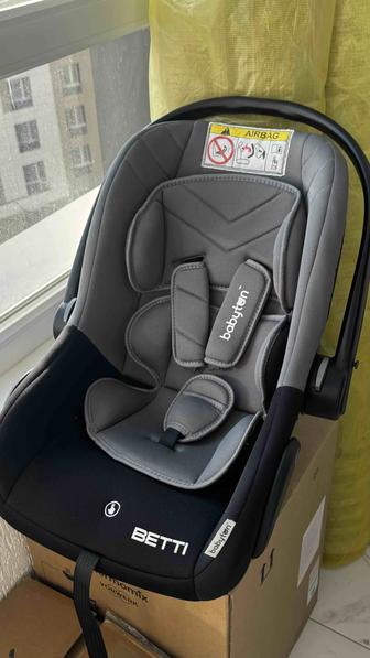 Продам автокресло