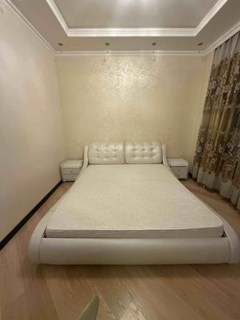 Продам Кровать с тумбой