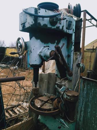 Станок сверлильный .