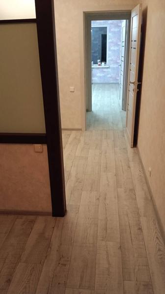 Укладка кварц-винила, ламината, инженерной доски, ленолиума
