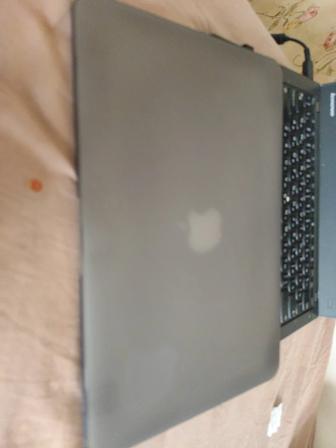 MacBook Air 11.6, A1370 Core i5, Ram 4 ddr, SSD 1Tb,