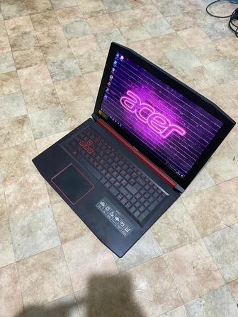 Игровой ноутбук Aser nitro 5 ОЗУ 8гб в отличном состоянии продам срочно