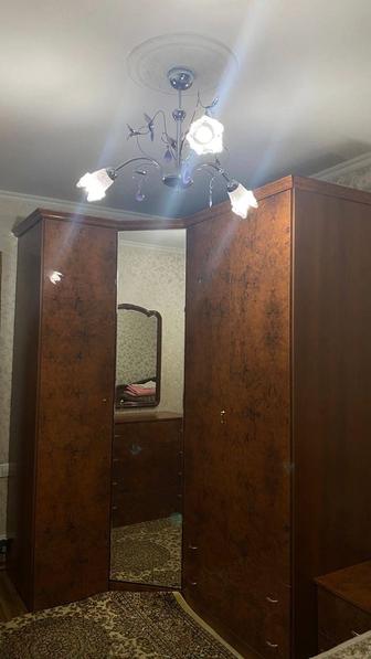 Срочно продается угловой шкаф!