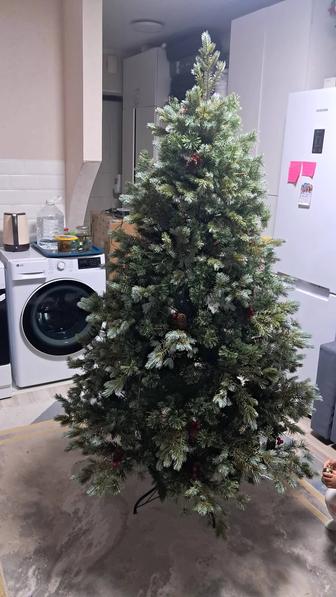 Продам елку новогоднию