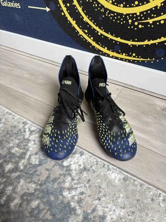 Продам футбольные шиповки Adidas Predator реплика