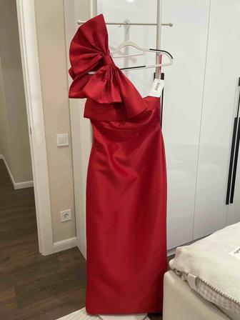 Продам дизайнерские вечерние платья и наряды