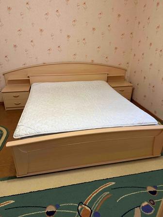Продам кровать в хорошем состоянии с матрасом