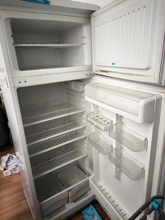 Продам б/у холодильник