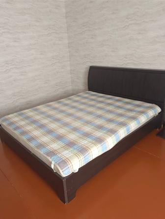 Продам двухспальную кровать