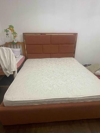 Срочно продаю двухспальный кровать