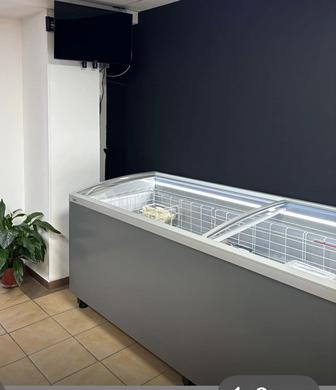 Витринный морозильник Haier