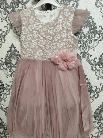 Продам нарядное платье