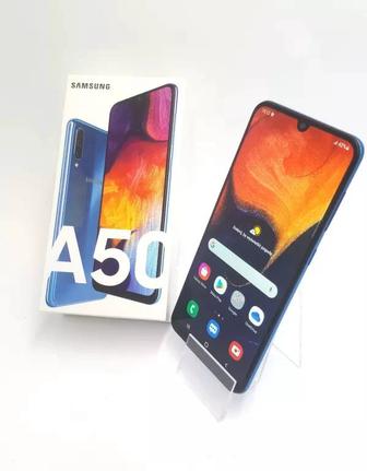 Продам телефон Samsung A50 128 Гб в отличном состоянии!