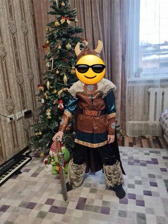 Продам костюм викинга