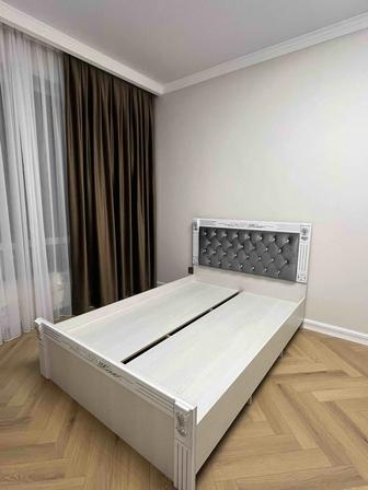 Кровать для спальни