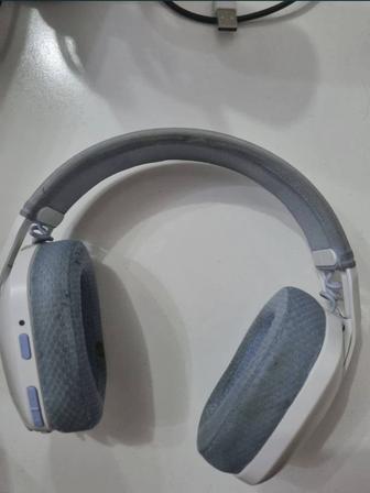 Наушники Logitech g435